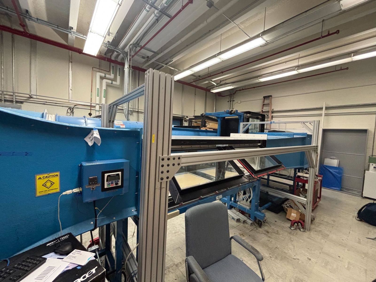 The wind tunnel and control station in the lab